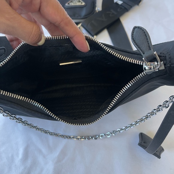 Prada Re-edition Cross Body Bag - Picture 5 of 16